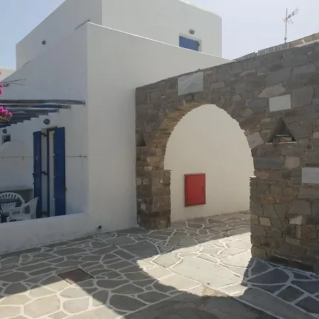 Silver Rocks فندق 3*