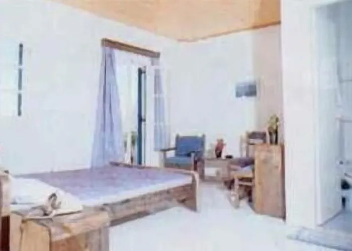 Silver Rocks Chrisi Akti (Paros)