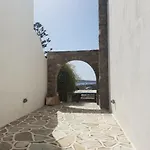 Silver Rocks Отель